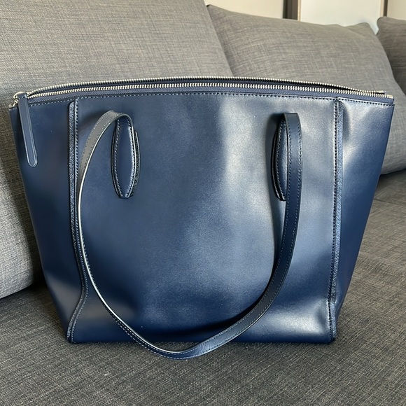 Kate Spade genuine leather medium tote - Picture 2 of 16